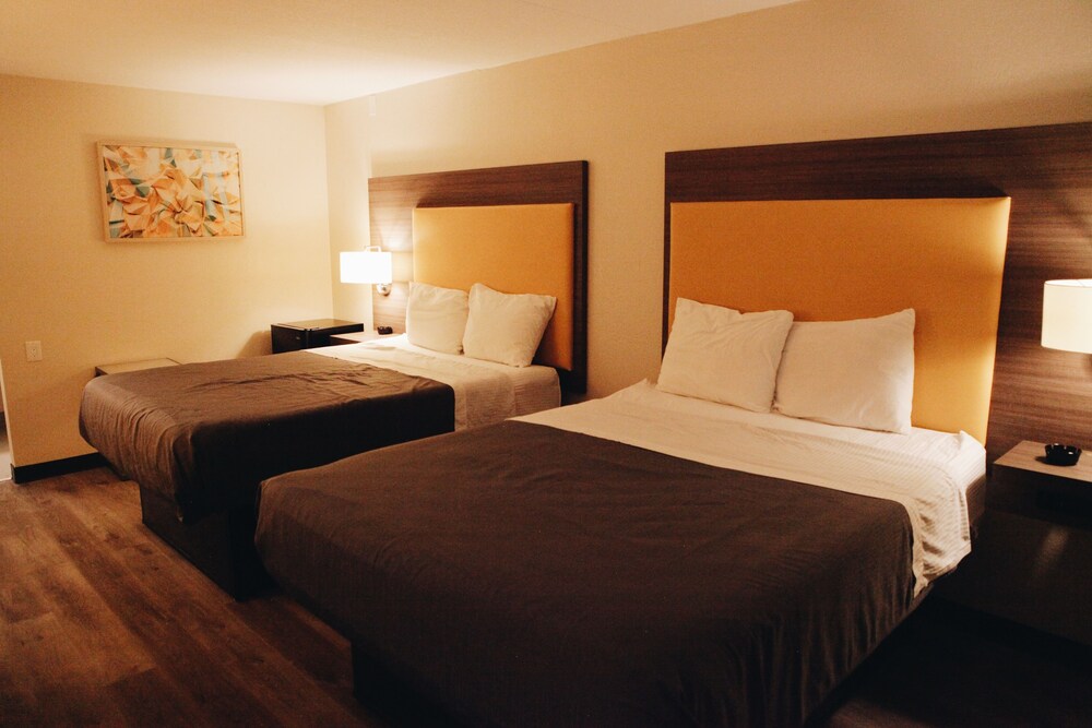 Budgetel Inn & Suites