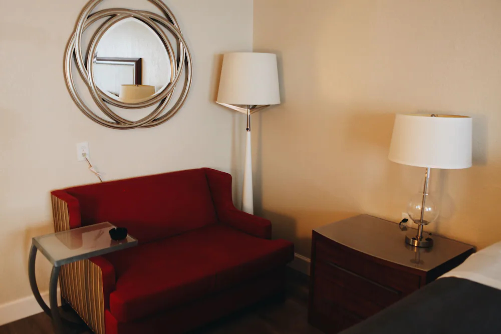 Budgetel Inn & Suites