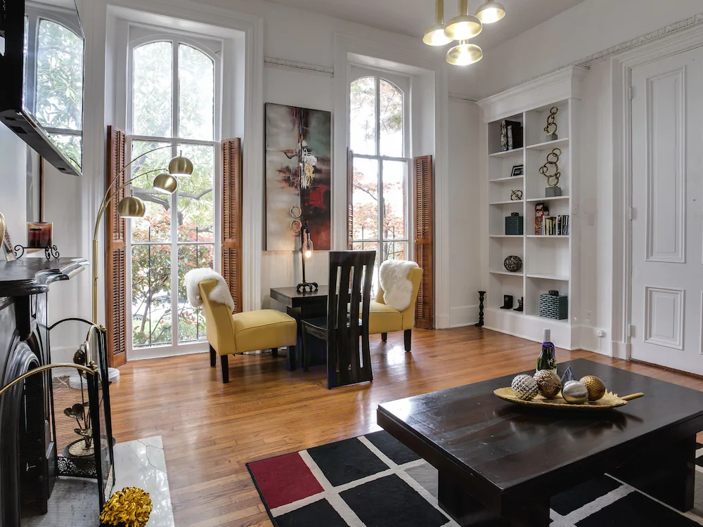 Downtown Memphis Shellcrest Apartments