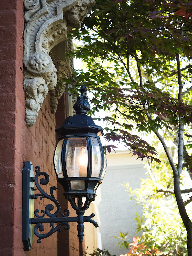 Downtown Memphis Shellcrest Apartments