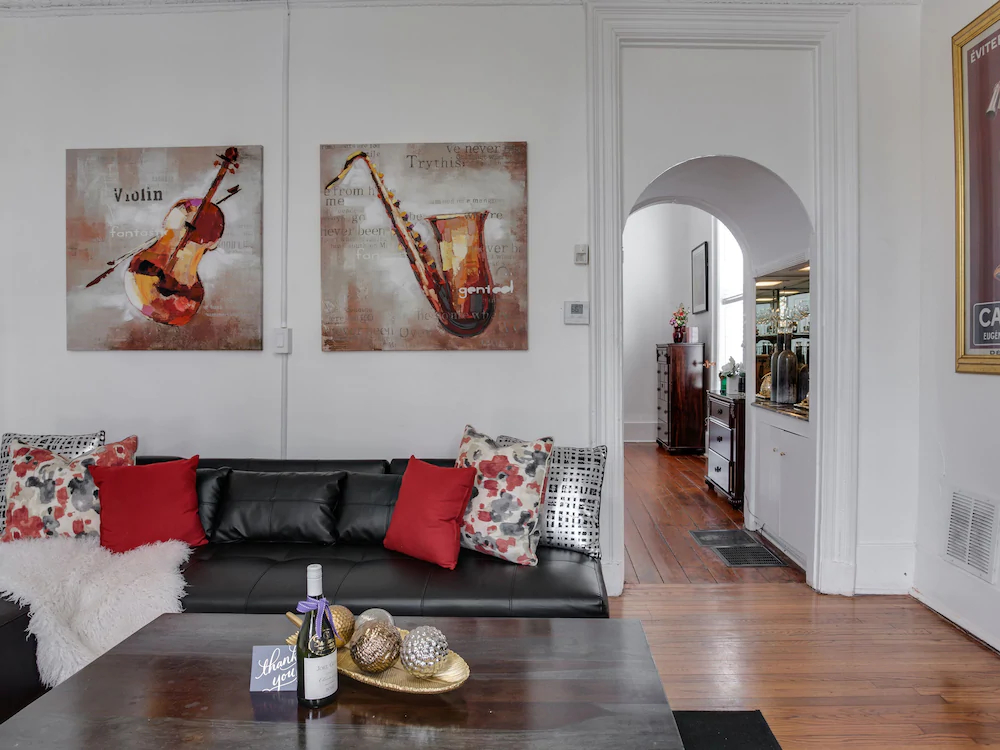 Downtown Memphis Shellcrest Apartments