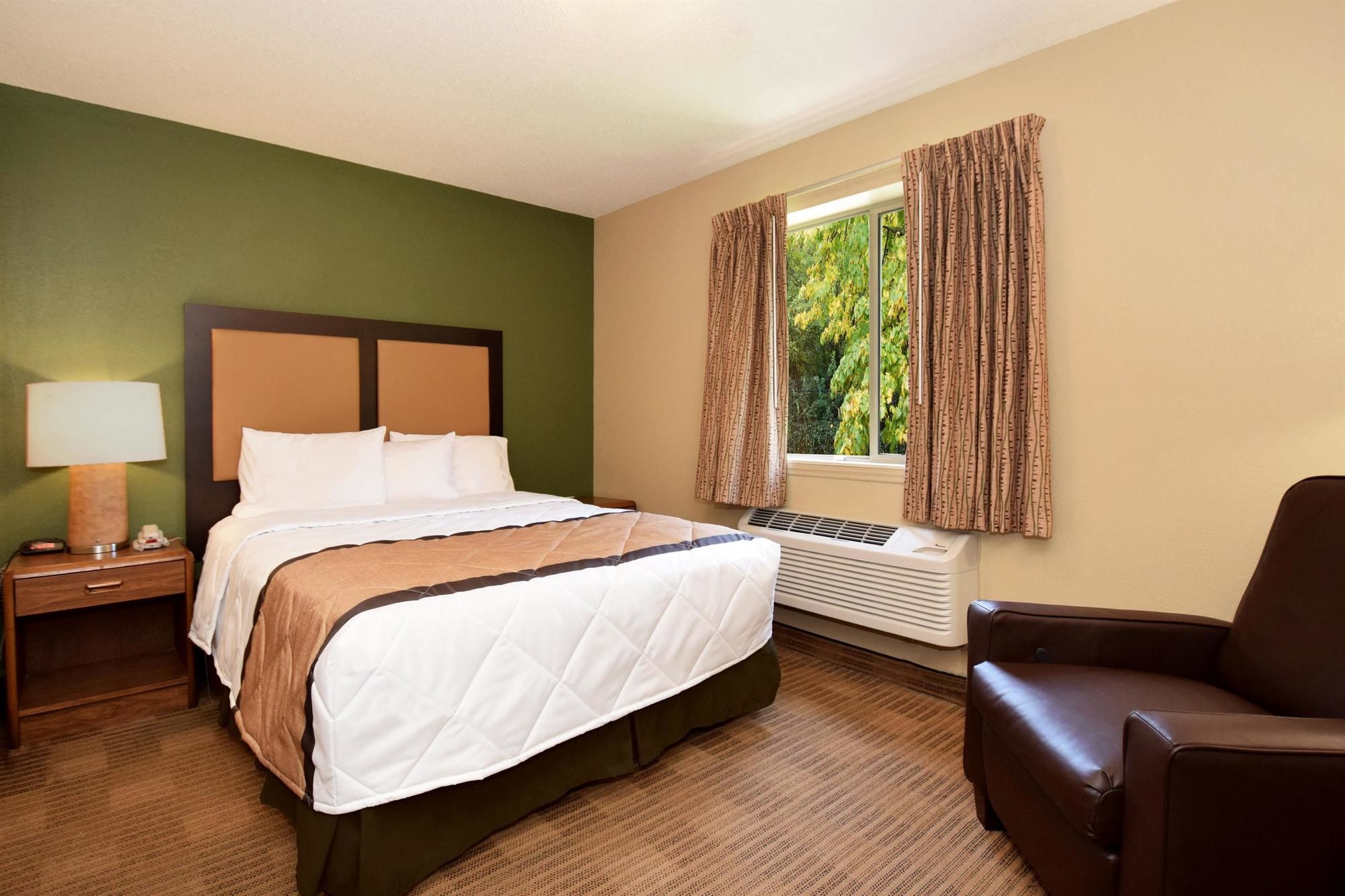 Extended Stay America Select Suites Memphis Cordova