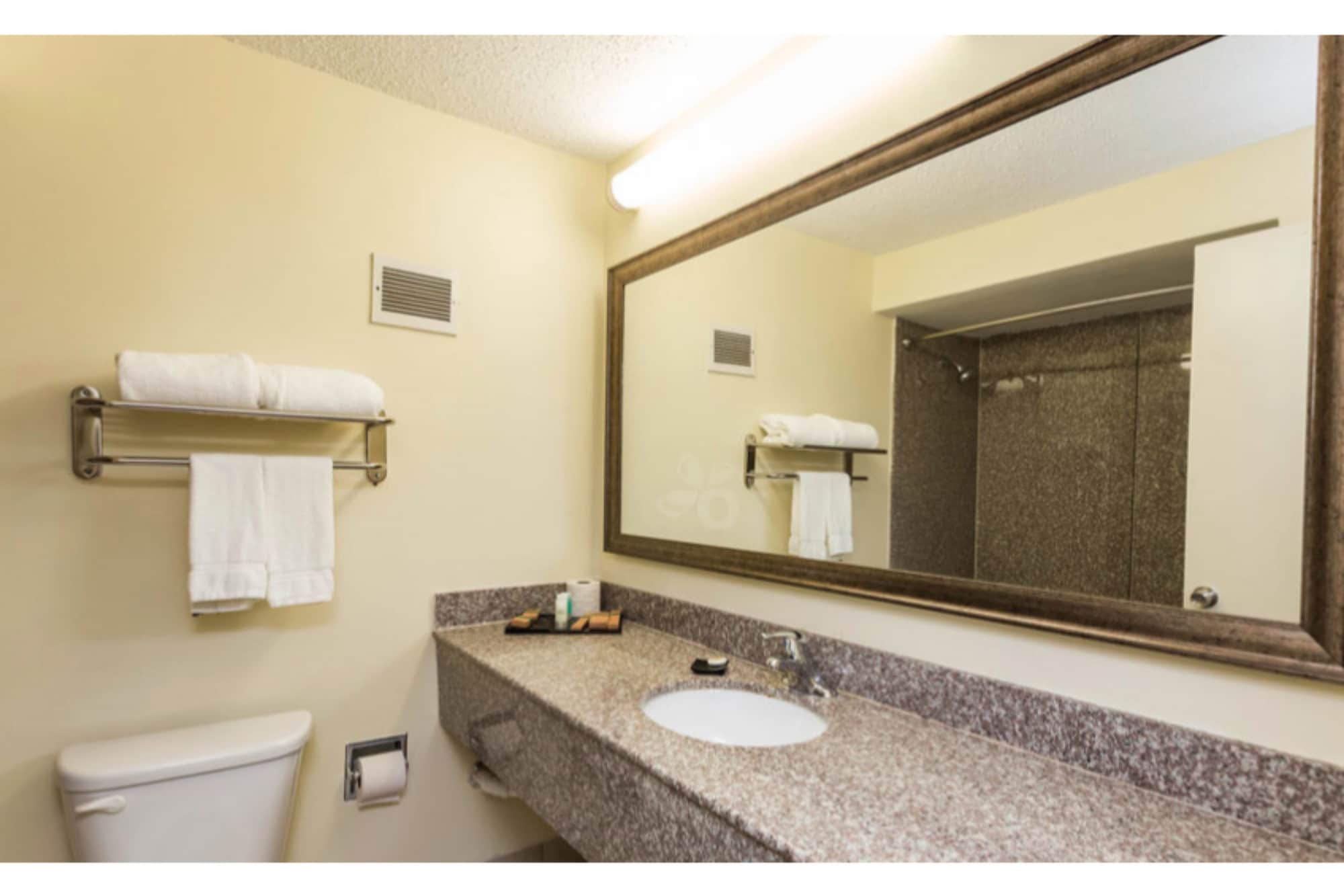 OYO Hotel Memphis TN I-40