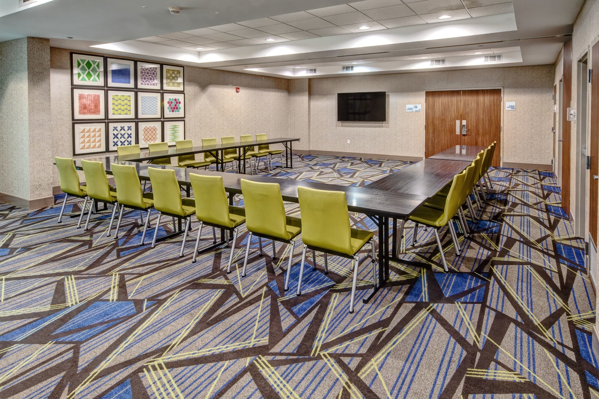 Holiday Inn Express & Suites Memphis Southwind