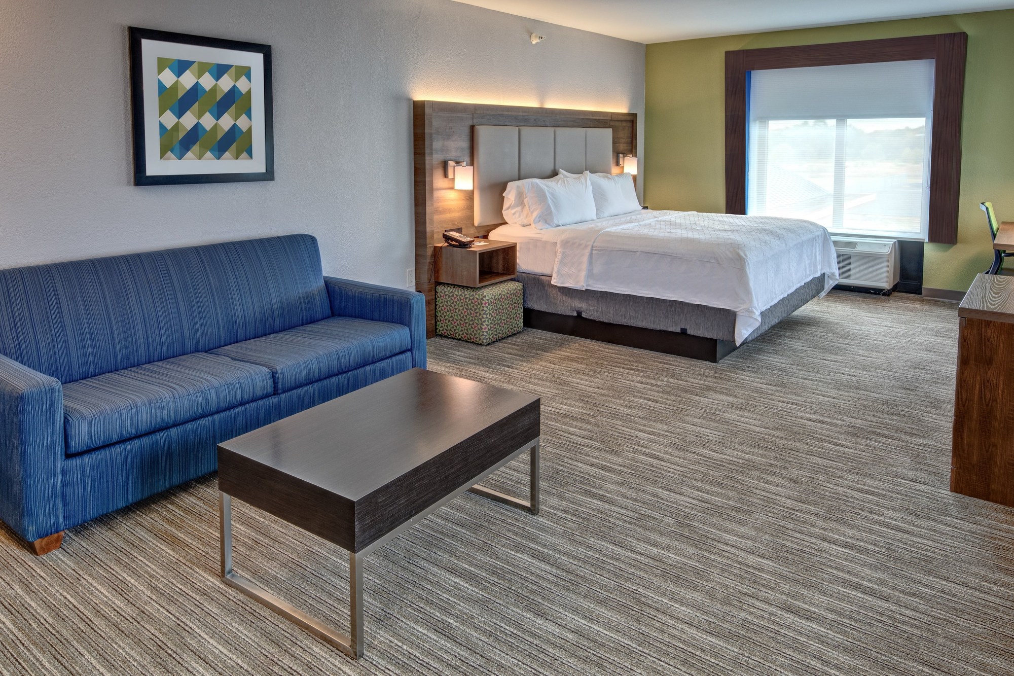 Holiday Inn Express & Suites Memphis Southwind