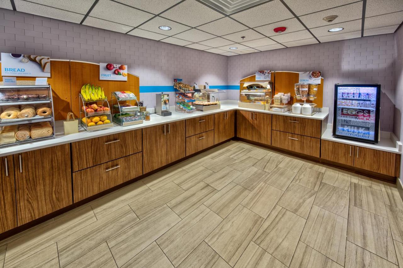 Holiday Inn Express Memphis Medical Center Midtown