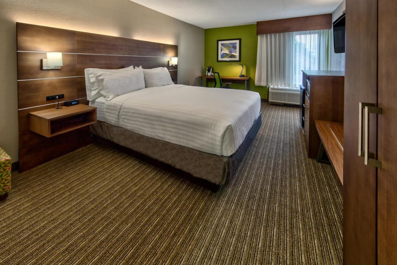 Holiday Inn Express Memphis Medical Center Midtown