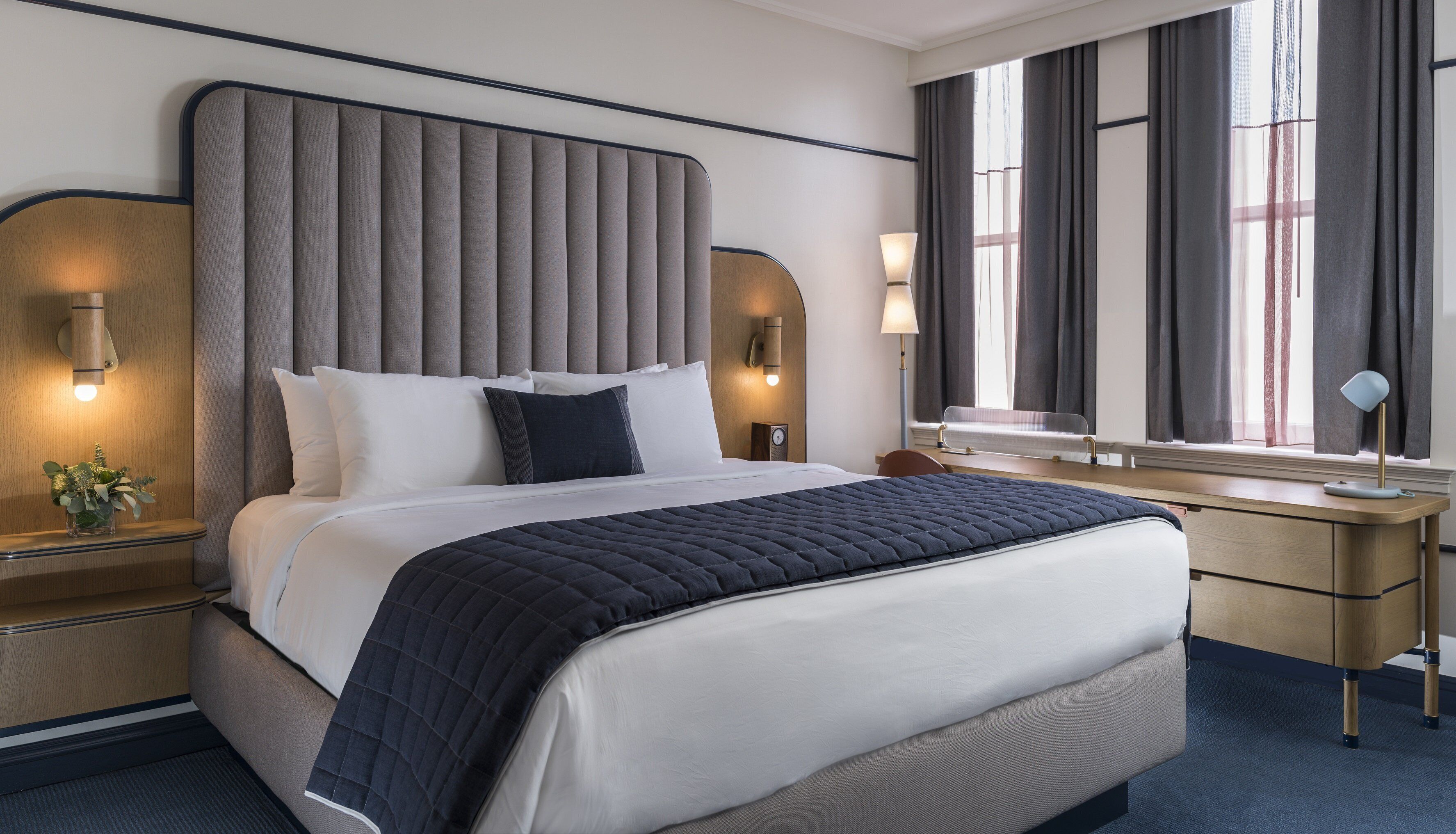 Hu. Hotel
