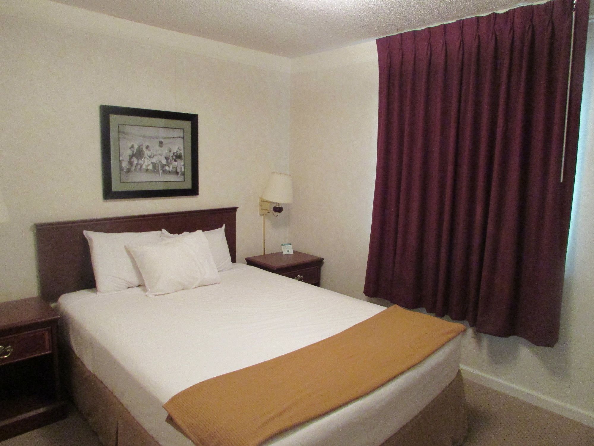 Plantation Oaks Suites & Inn