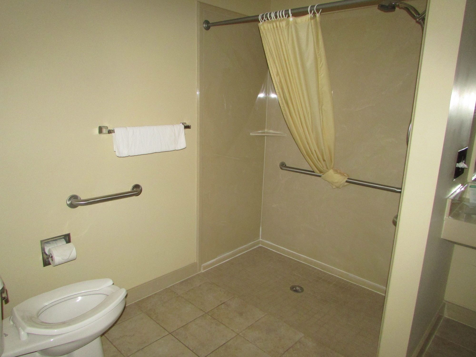 Plantation Oaks Suites & Inn