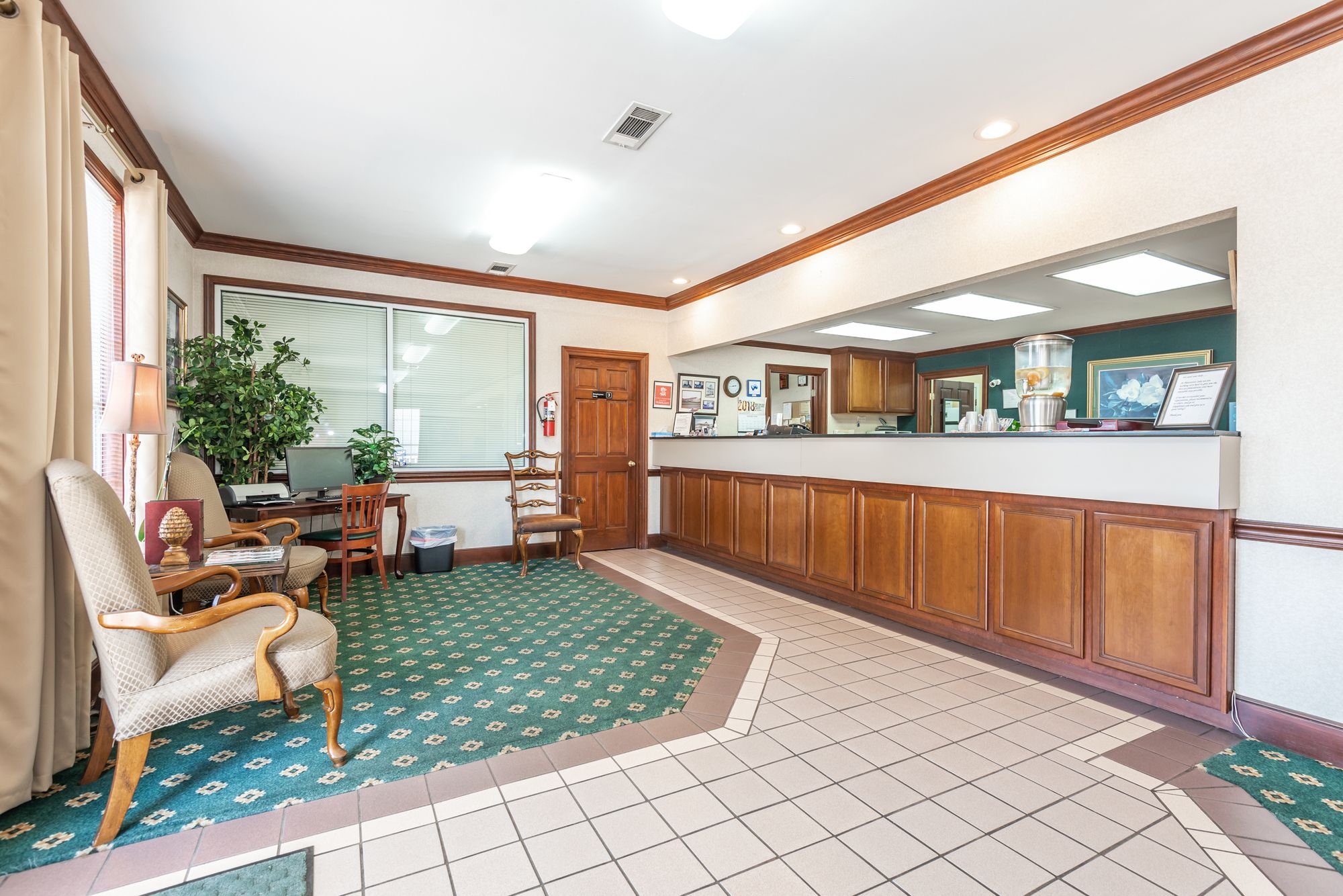 Plantation Oaks Suites & Inn