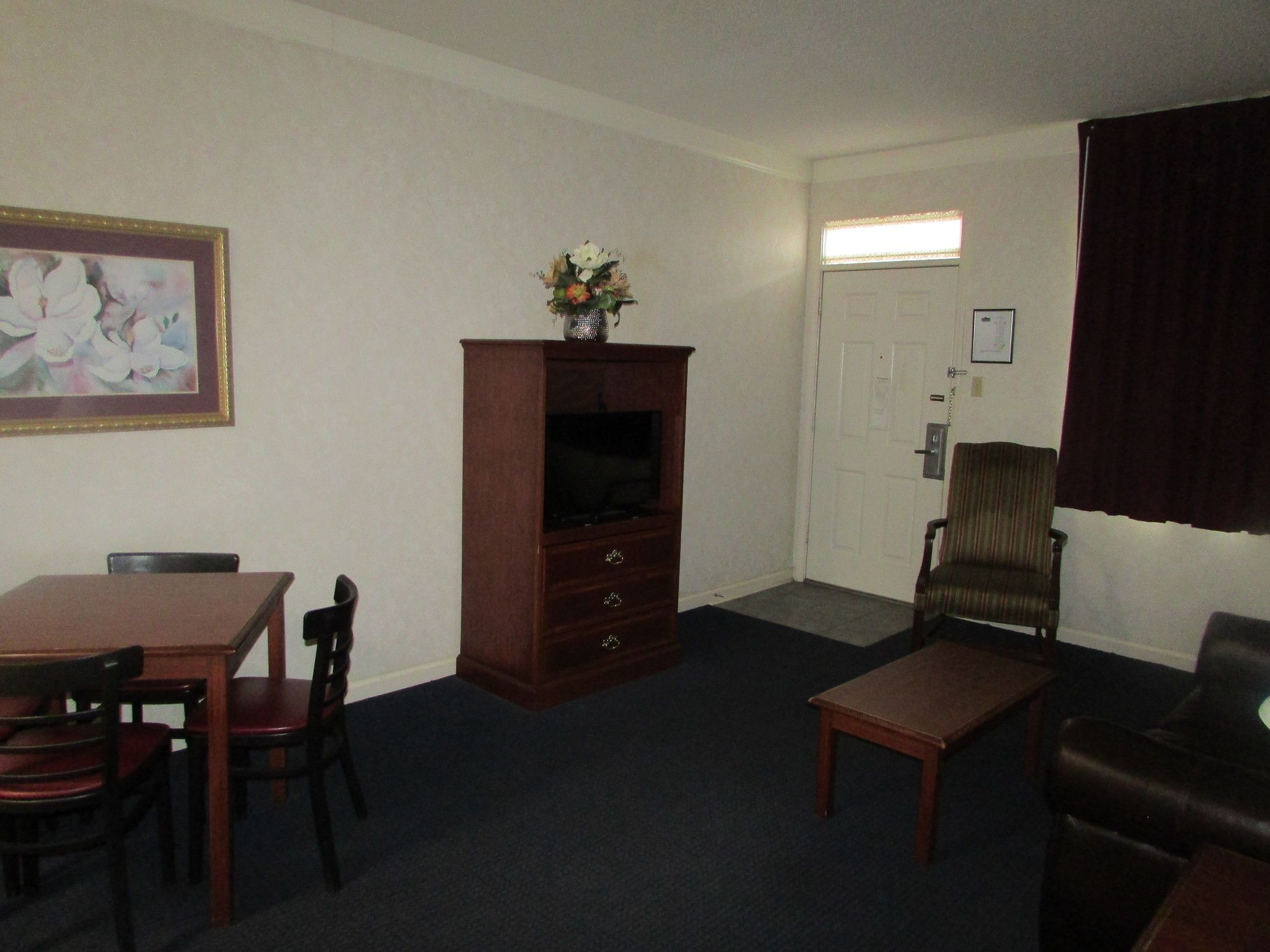 Plantation Oaks Suites & Inn