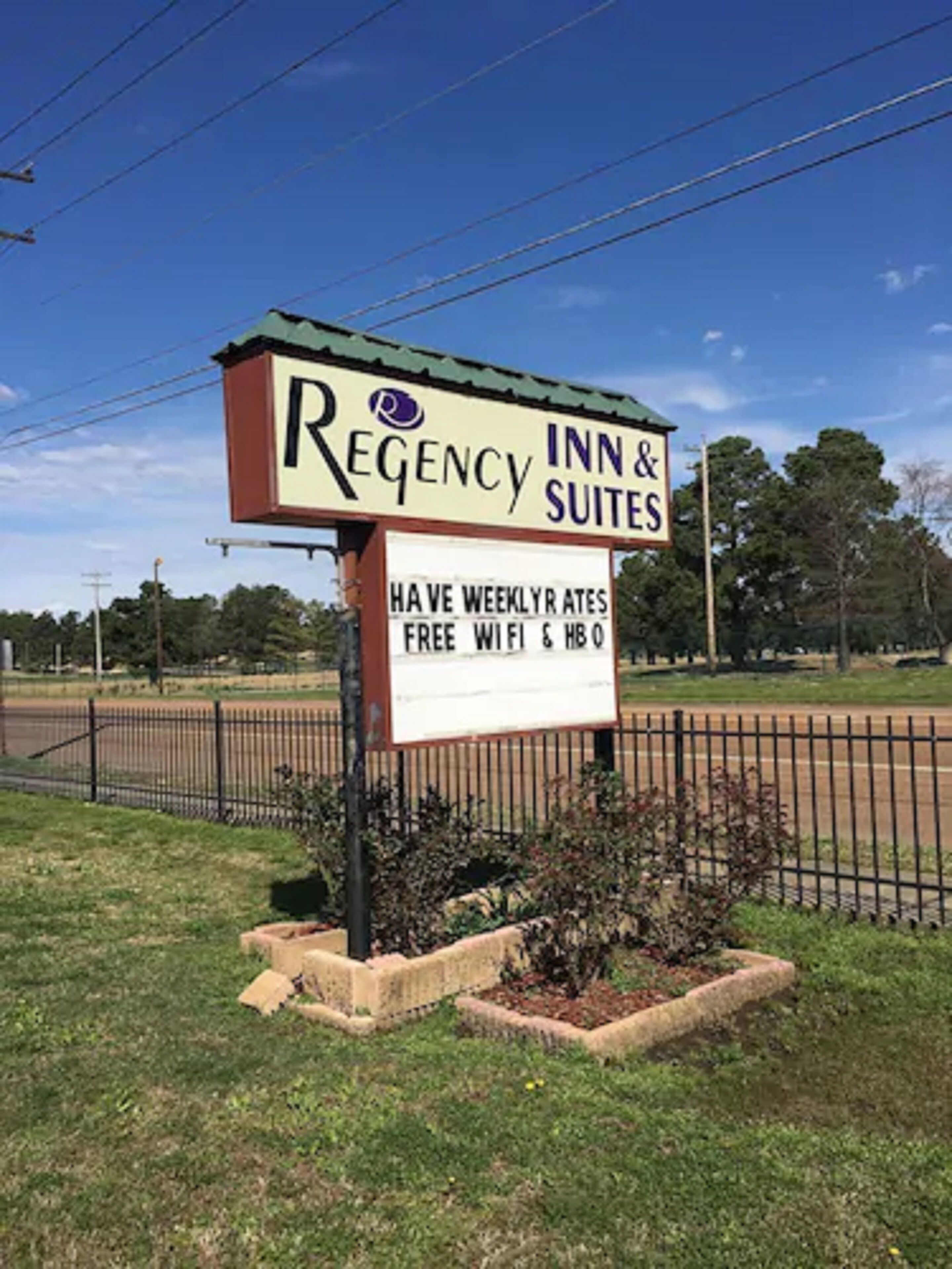 Regency Inn & Suites