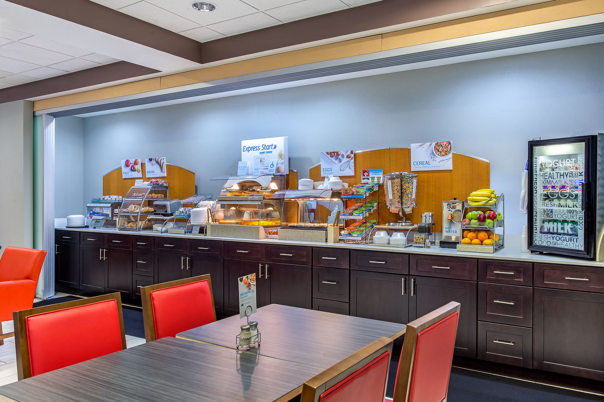Holiday Inn Express & Suites Morristown