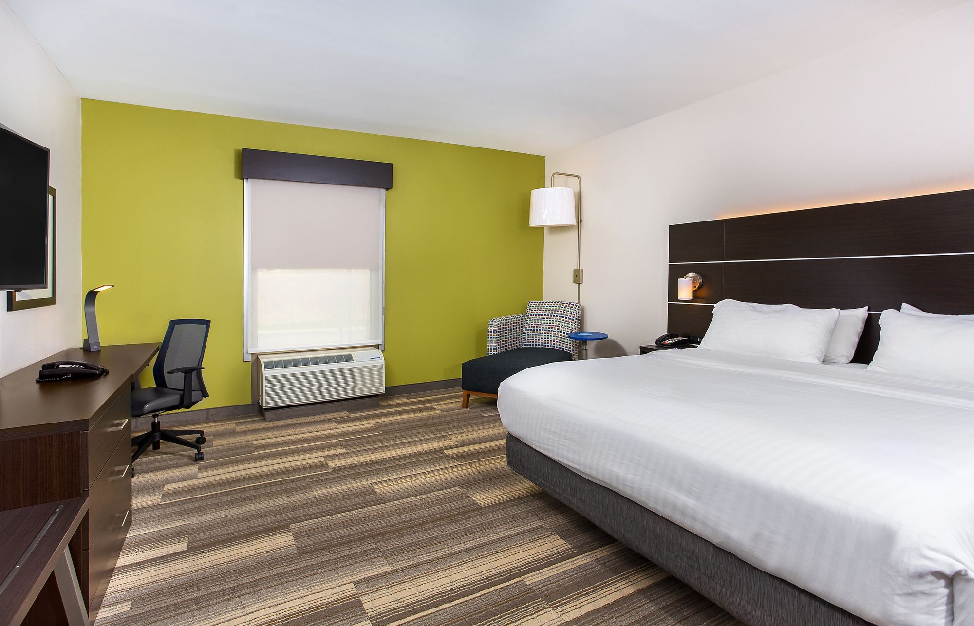 Holiday Inn Express & Suites Morristown