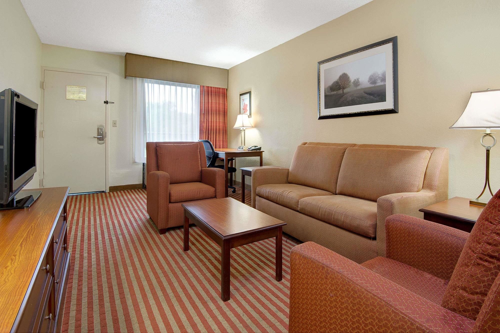 Baymont by Wyndham Nashville Airport