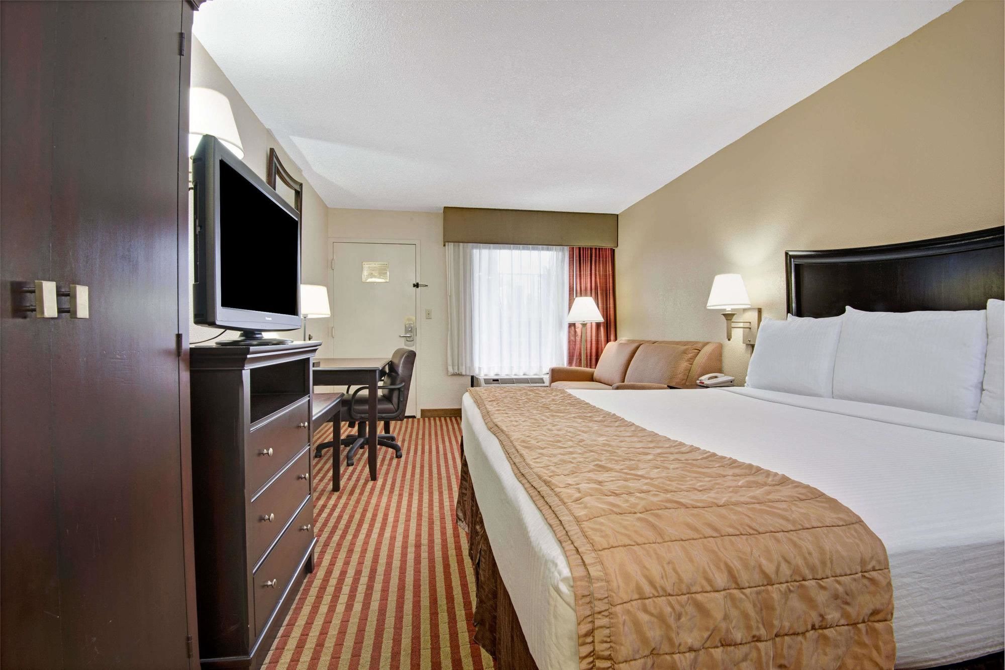 Baymont by Wyndham Nashville Airport