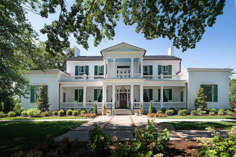 Belle Air Inn