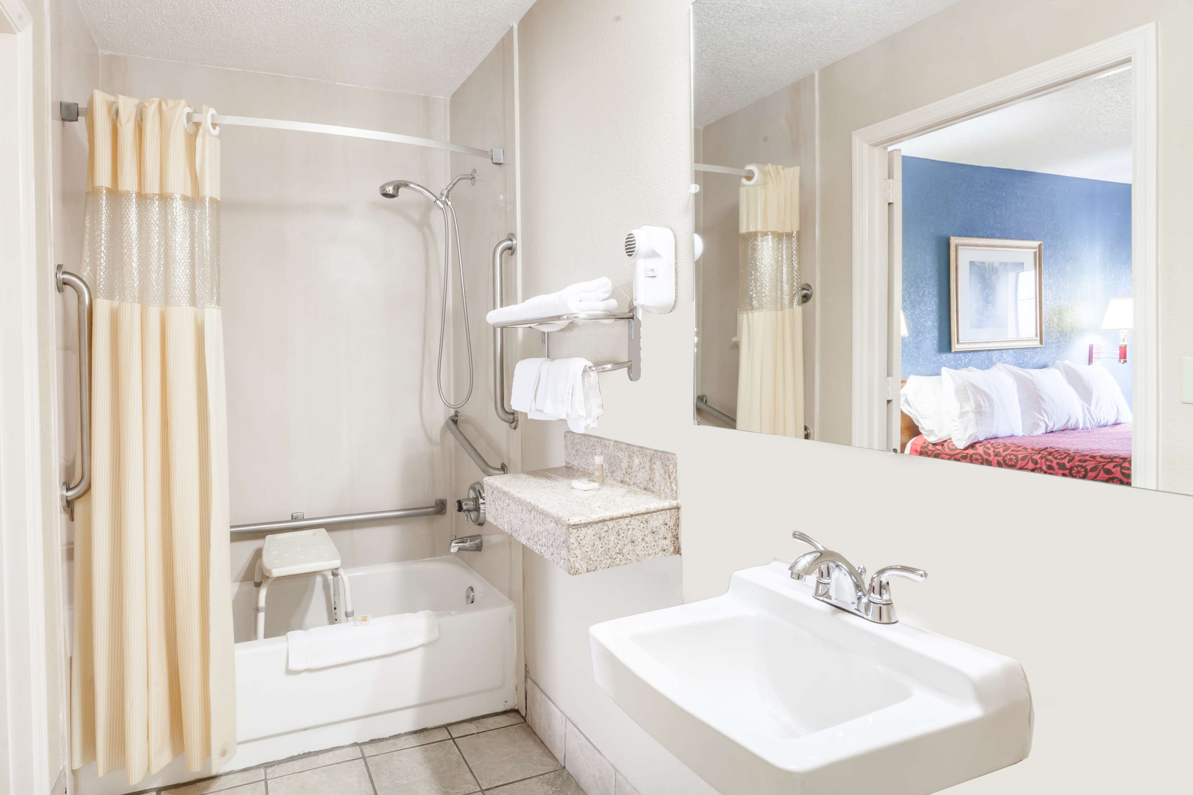 Days Inn By Wyndham Nashville North/Opryland Area