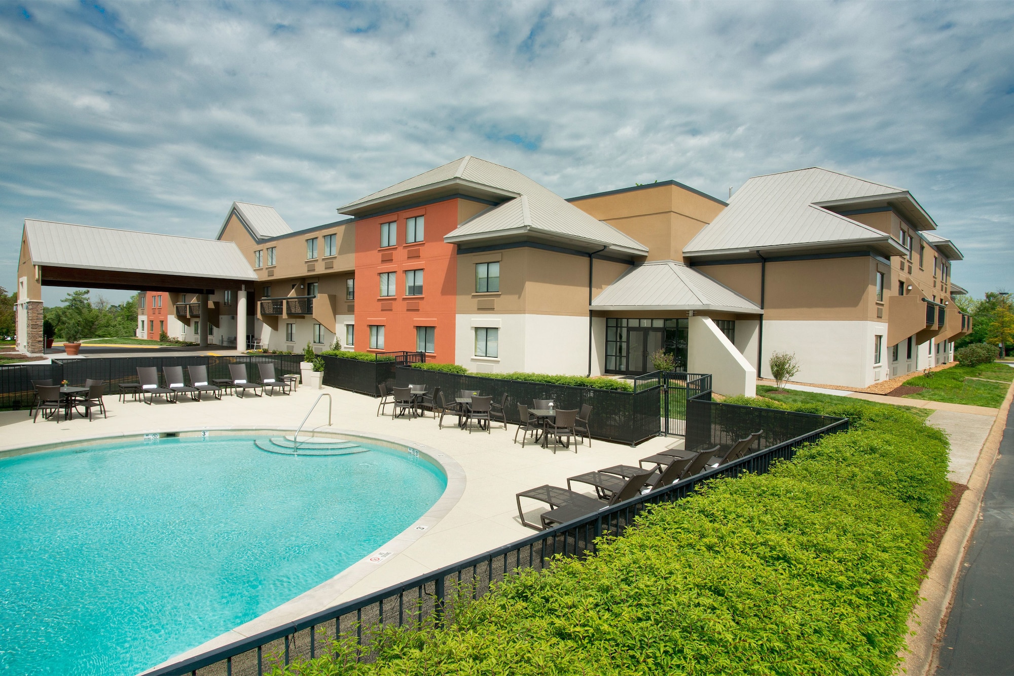 Holiday Inn Express Nashville Airport