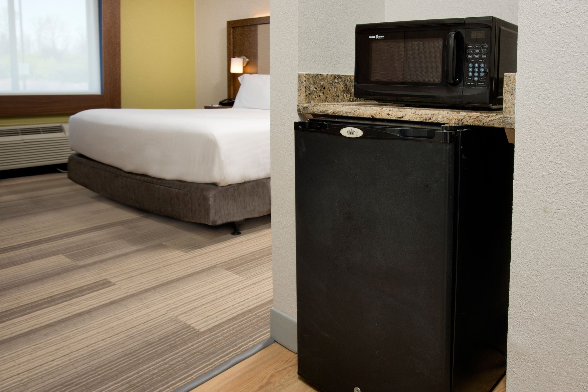 Holiday Inn Express Nashville Airport