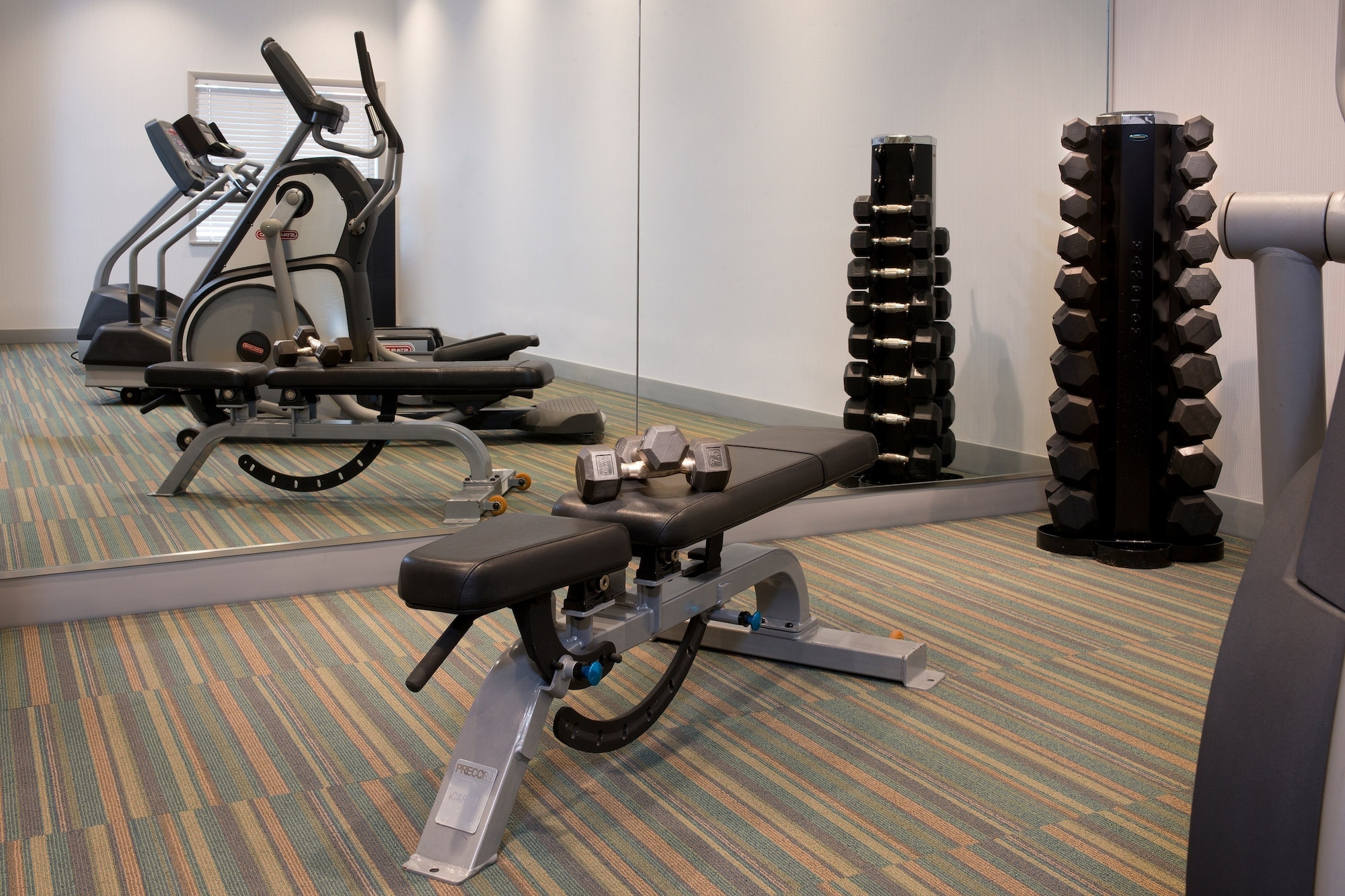 Holiday Inn Express Nashville Airport
