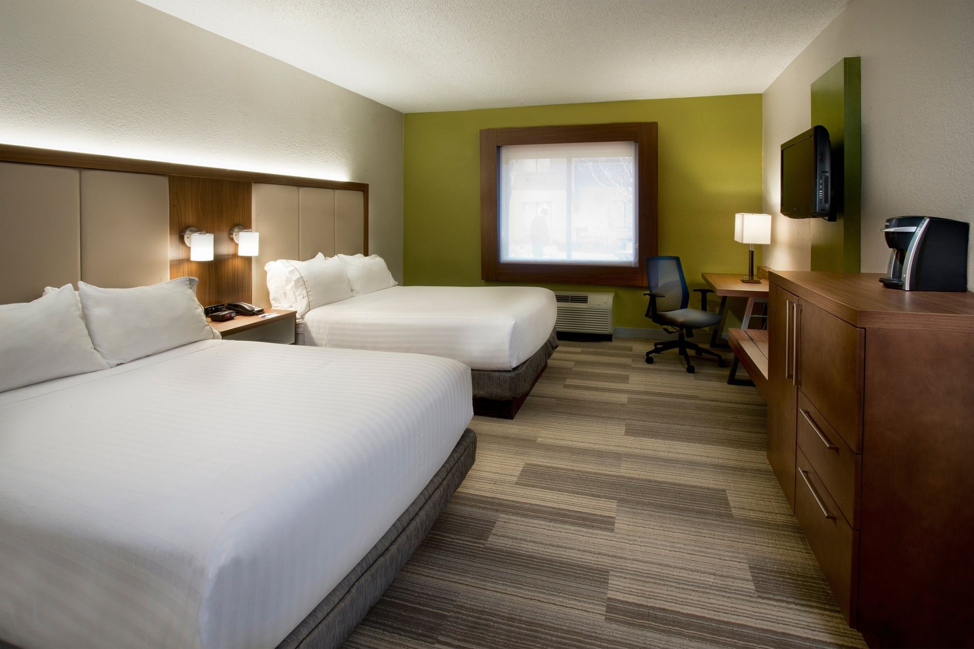 Holiday Inn Express Nashville Airport