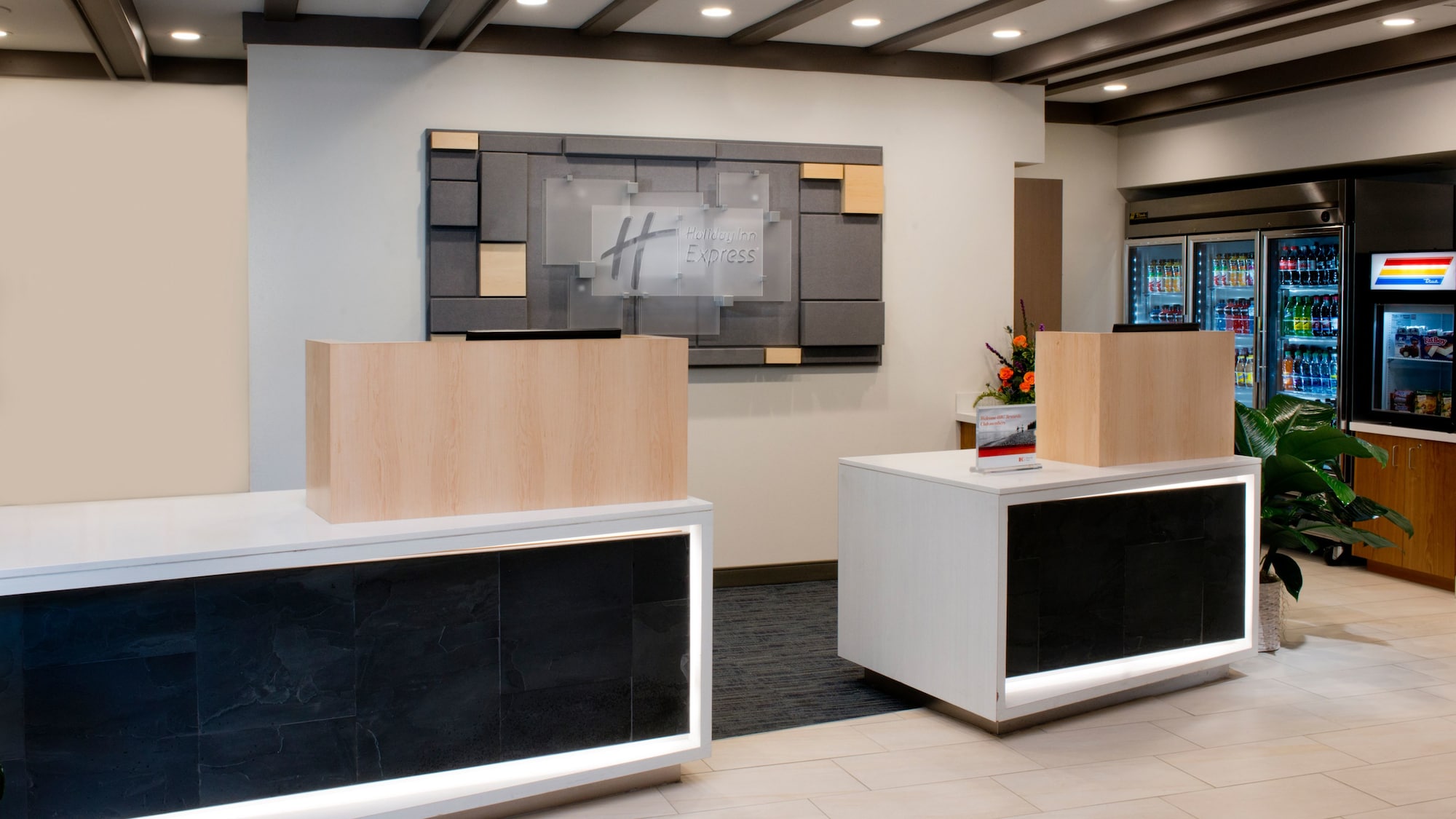 Holiday Inn Express Nashville Airport