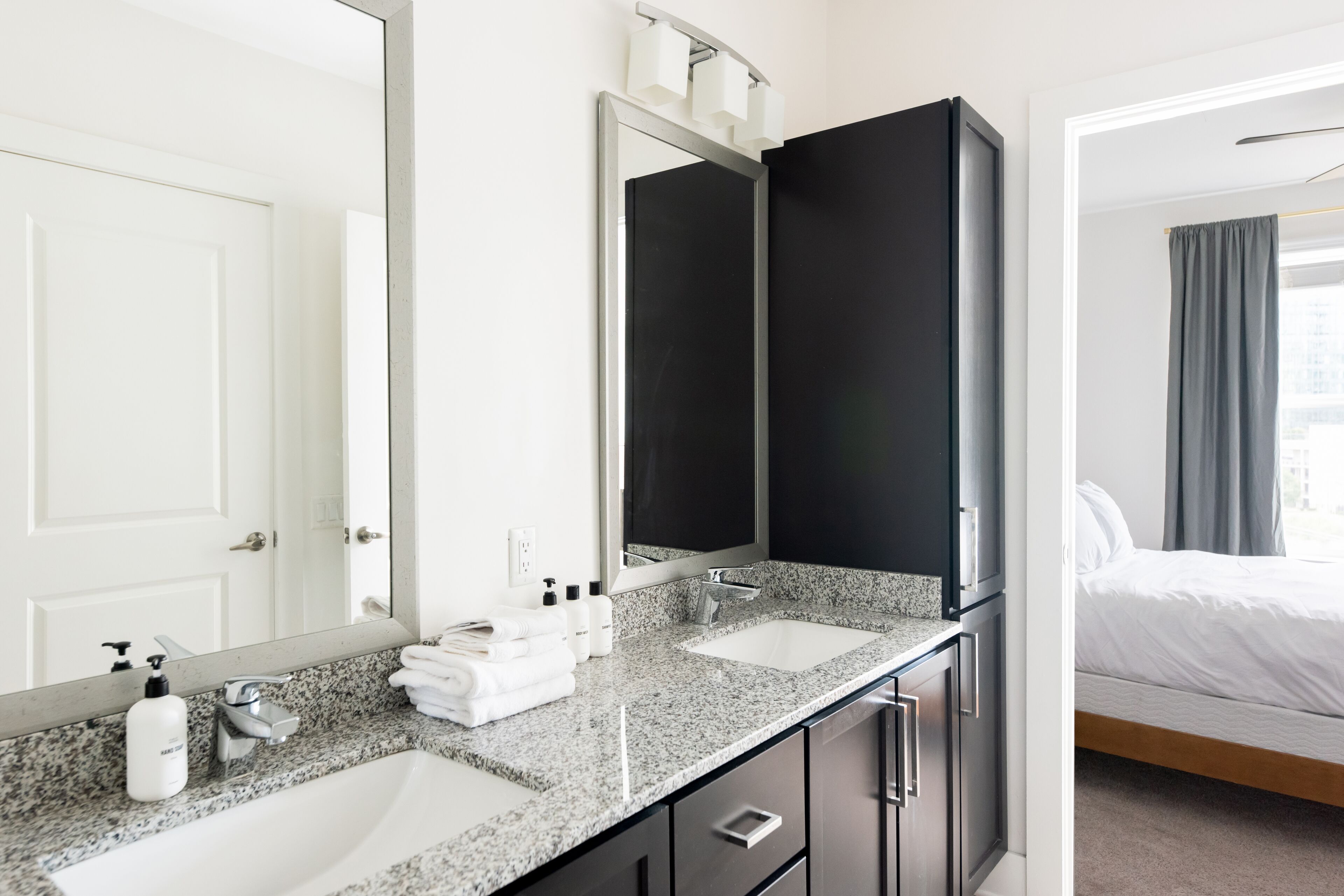 Infinity Music Row Apartments