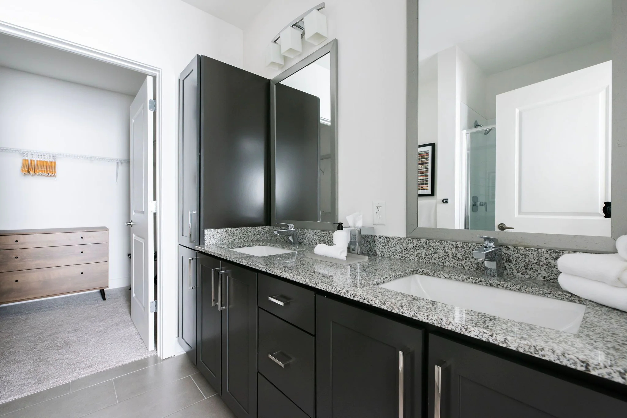 Infinity Music Row Apartments