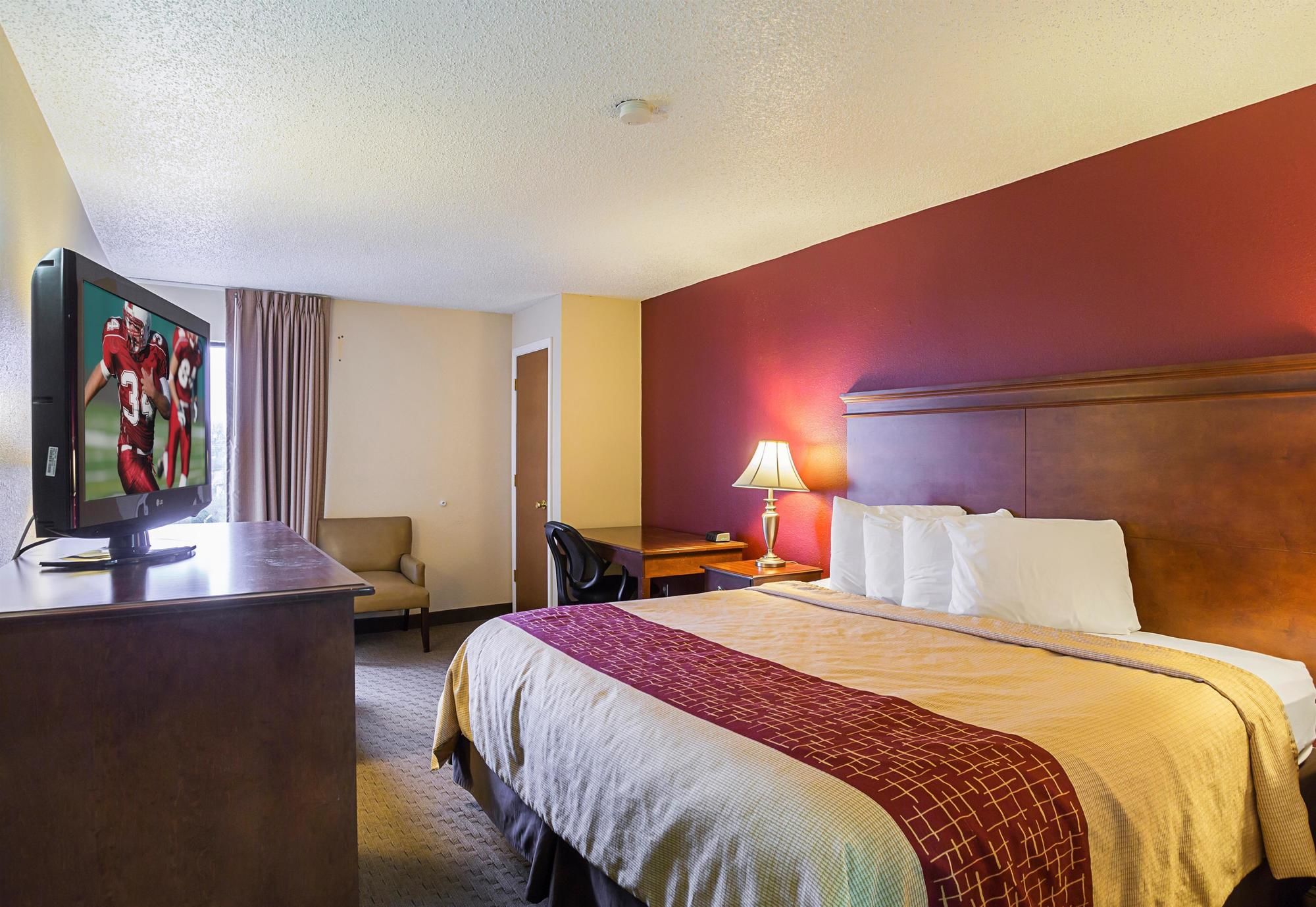 Red Roof Inn Nashville - Music City