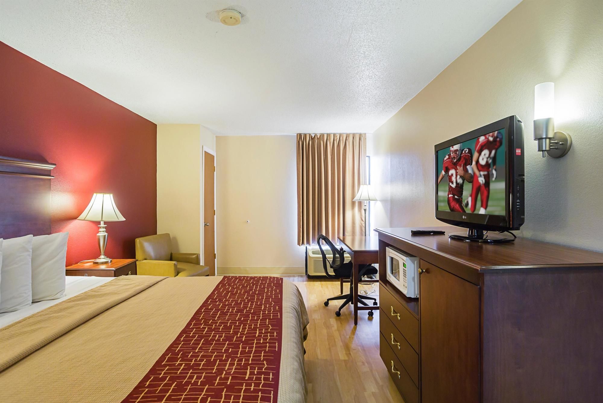 Red Roof Inn Nashville - Music City