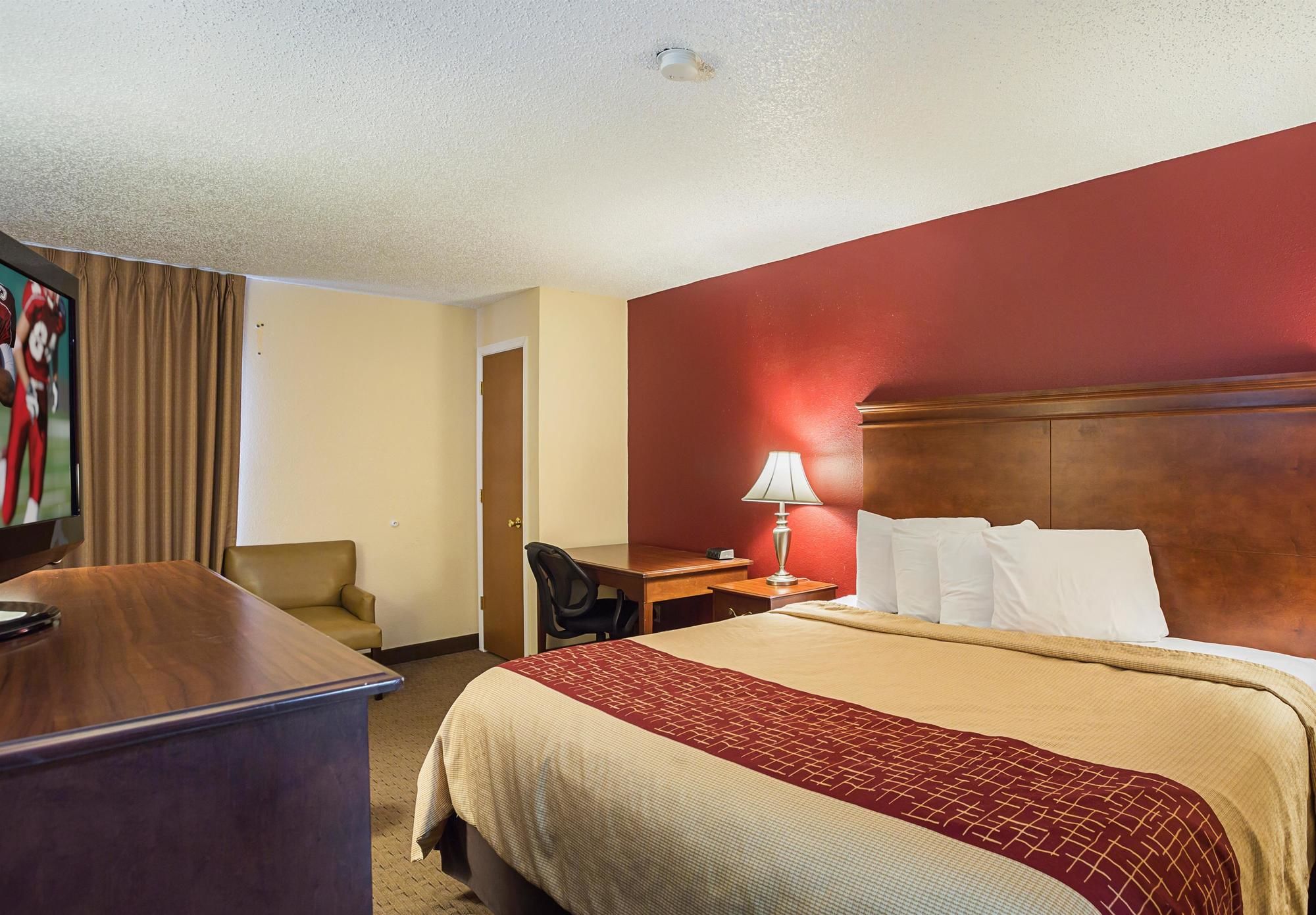 Red Roof Inn Nashville - Music City