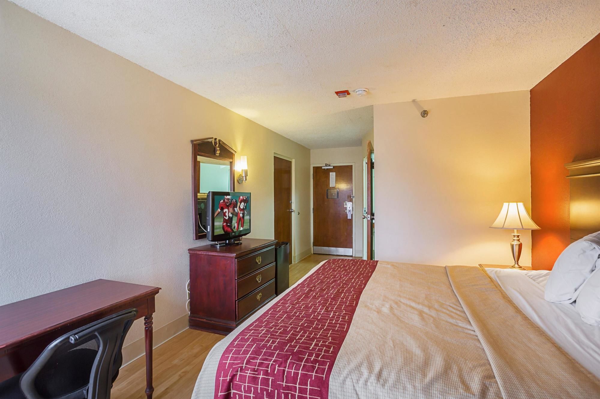 Red Roof Inn Nashville - Music City