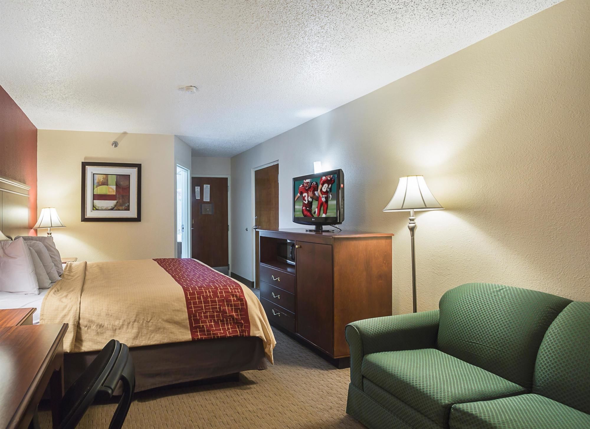 Red Roof Inn Nashville - Music City