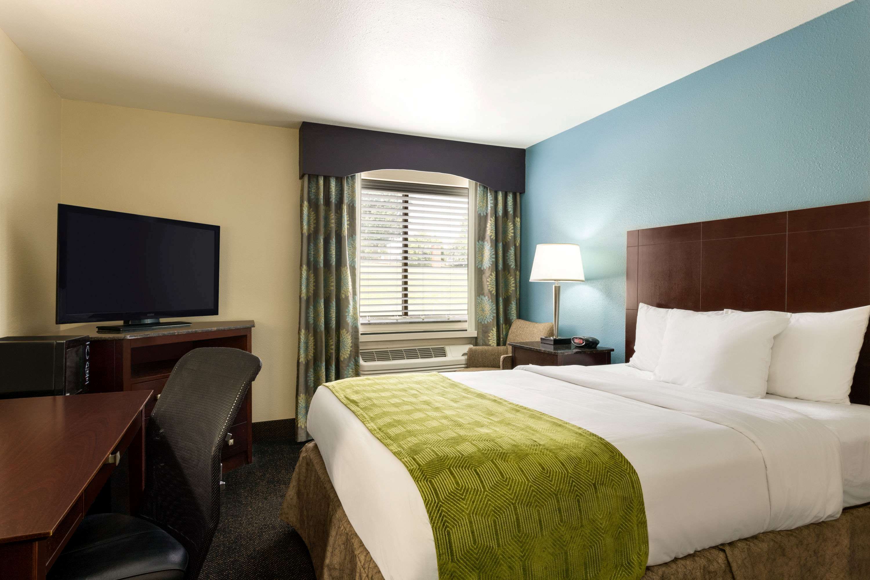 Luxe Studios Nashville Airport