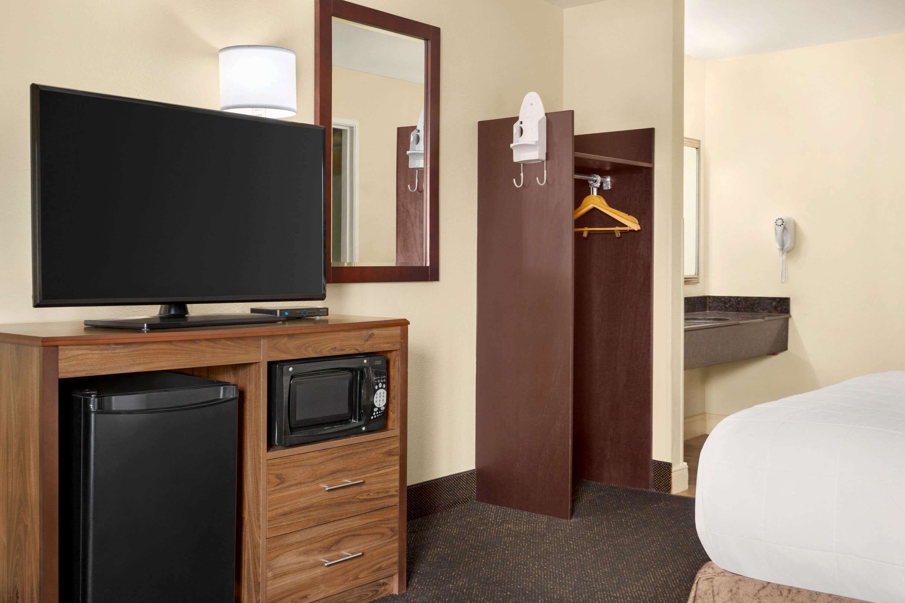 Luxe Studios Nashville Airport