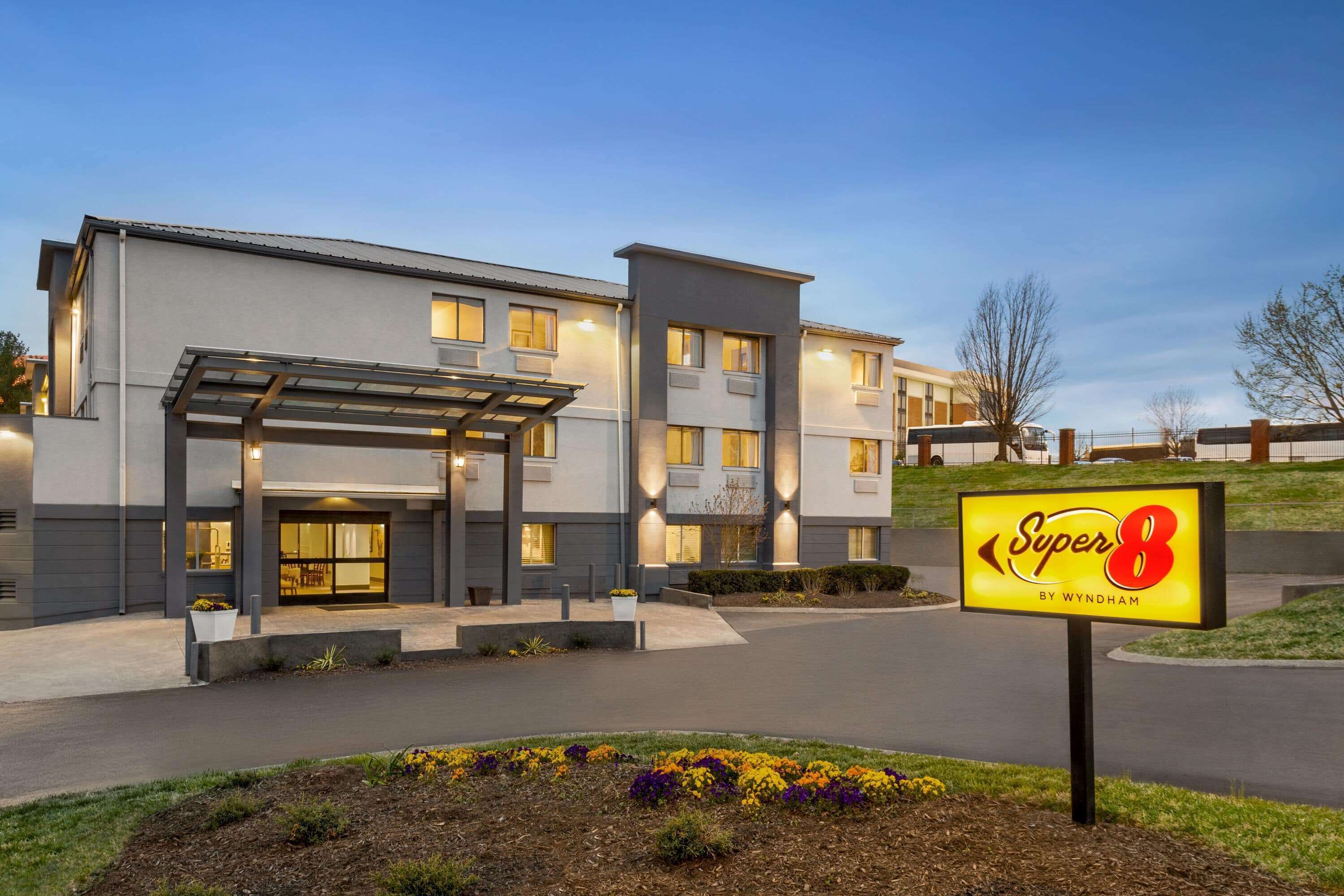 Luxe Studios Nashville Airport