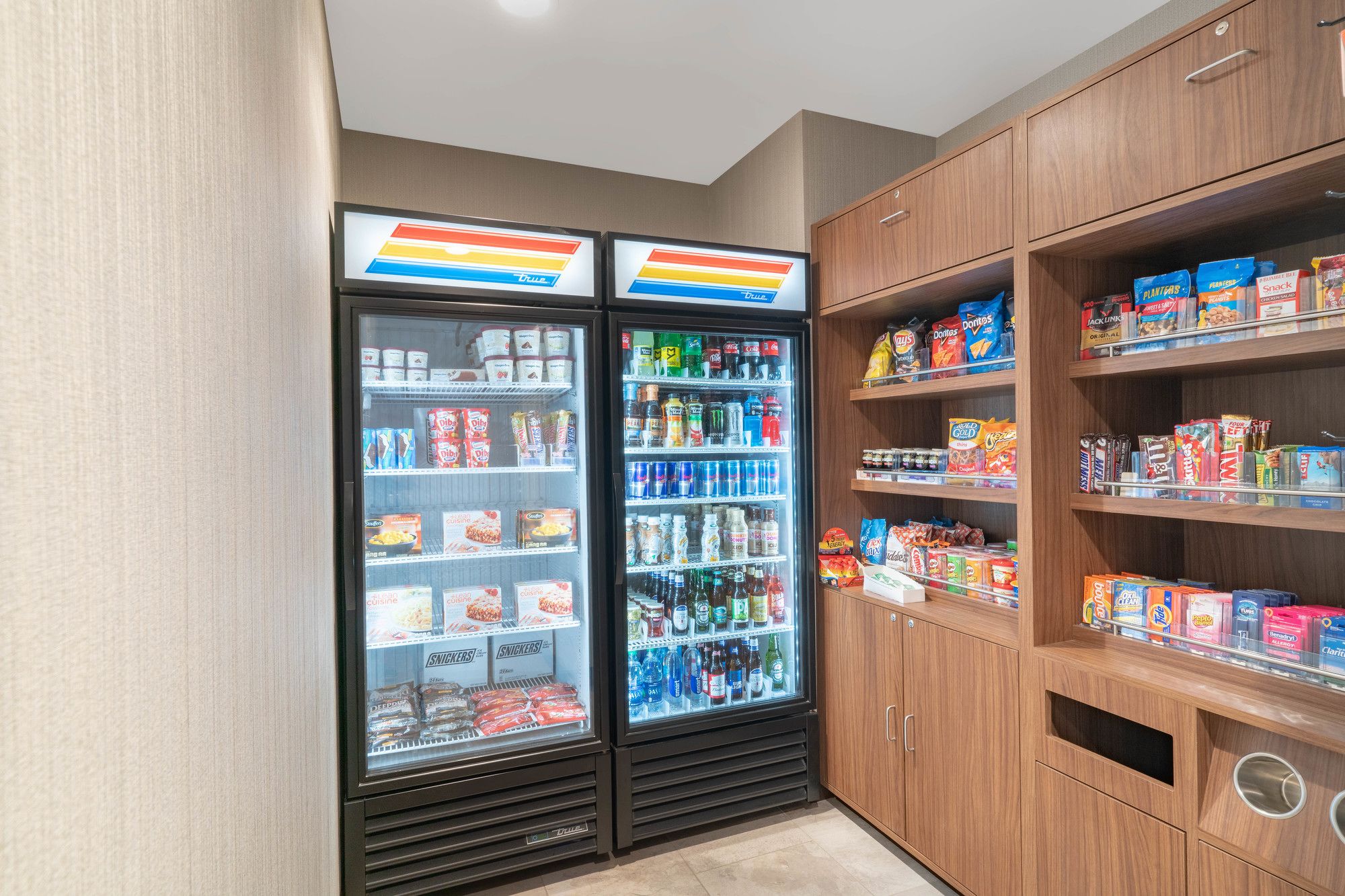 Hampton Inn by Hilton Nashville Airport Century Place