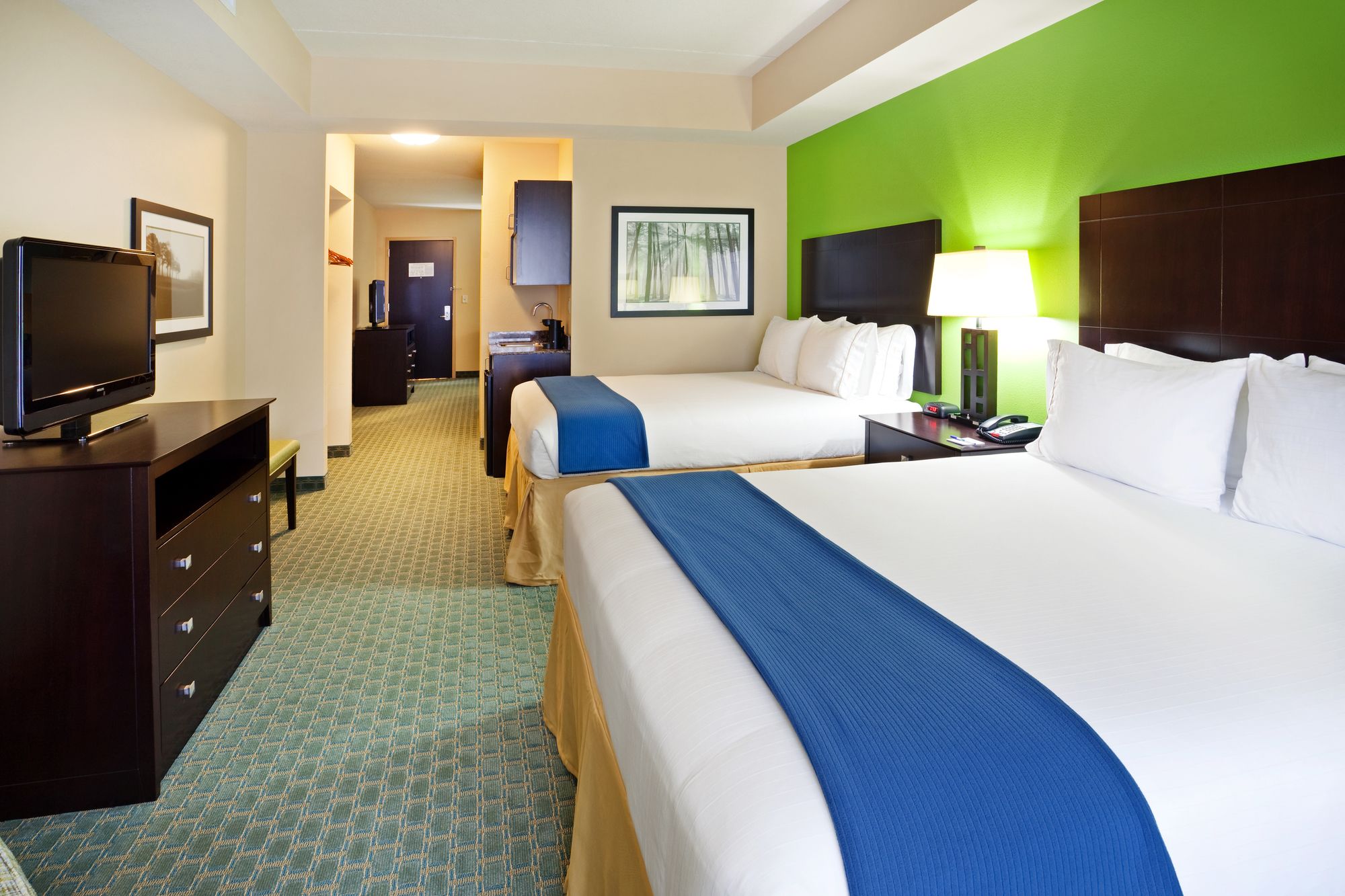Holiday Inn Express Hotel & Suites Newport South