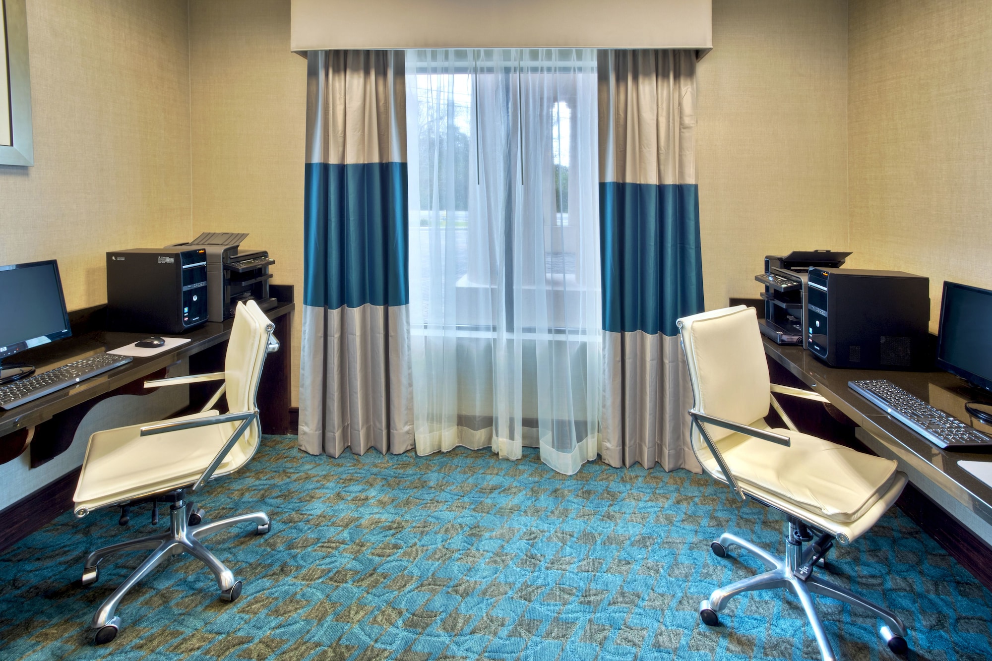 Holiday Inn Express Hotel & Suites Oak Ridge