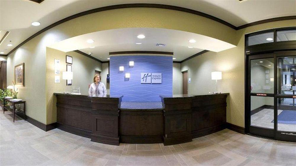 Holiday Inn Express Hotel & Suites Ooltewah Springs-Chattanooga