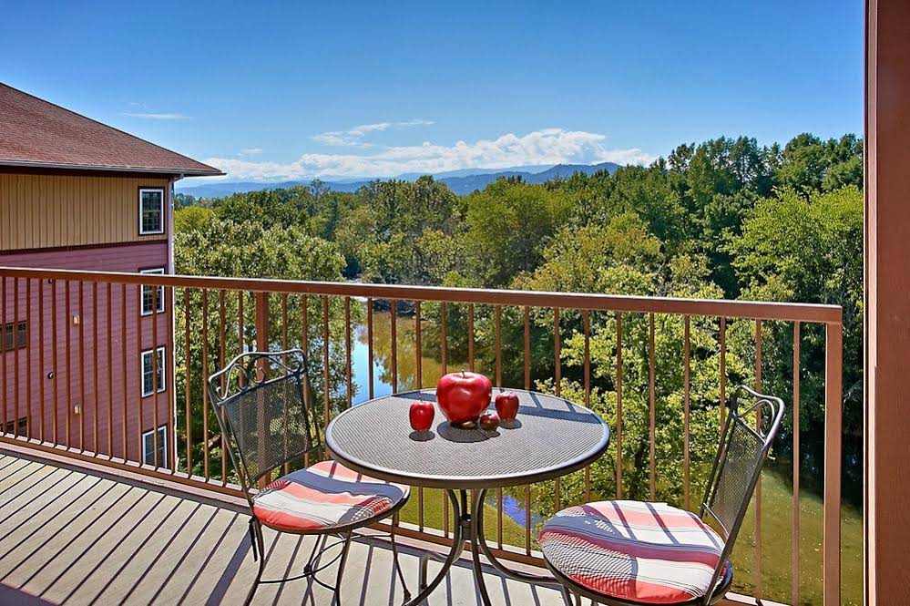 Appleview River Resort