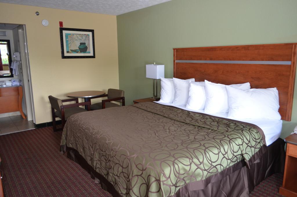 Baymont by Wyndham Pigeon Forge near Island Drive