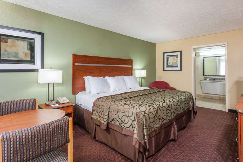 Baymont by Wyndham Pigeon Forge near Island Drive