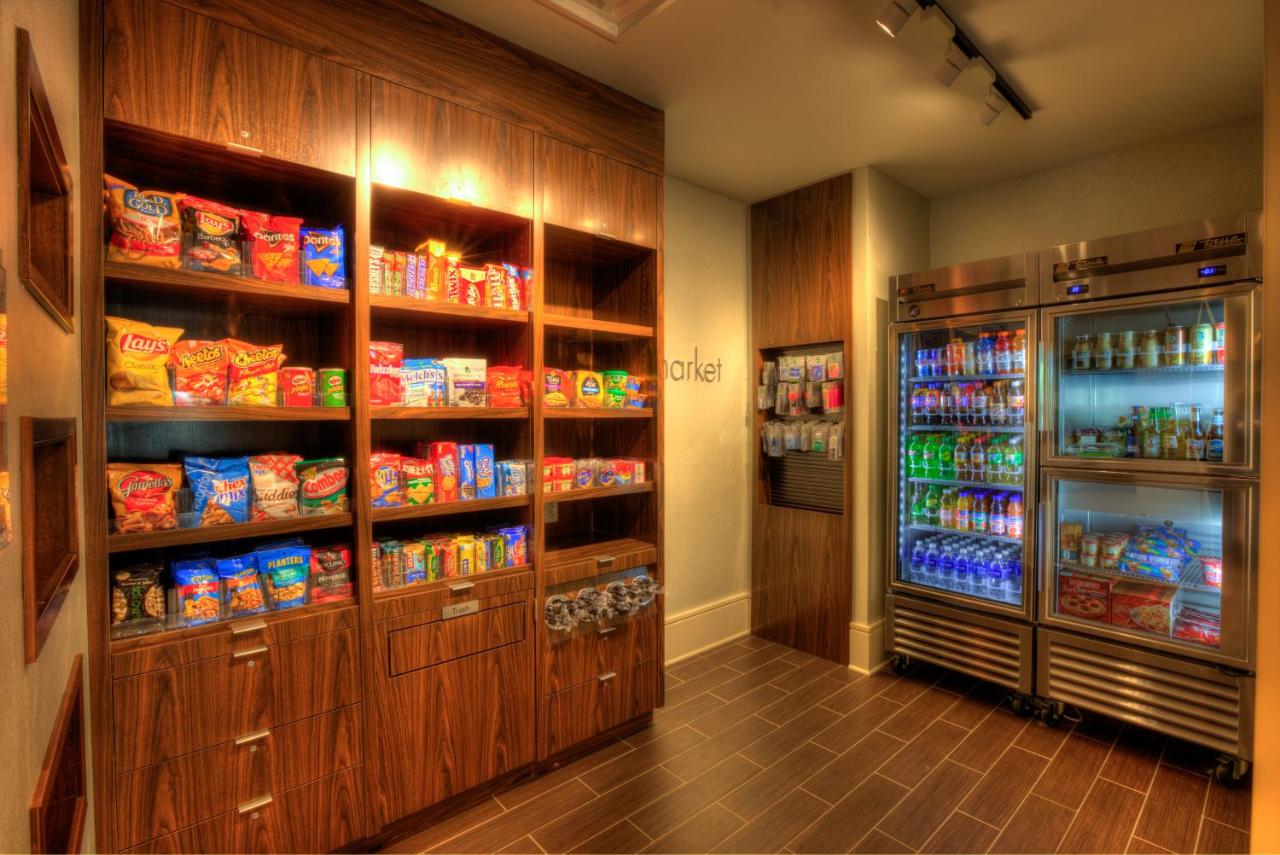 Courtyard Pigeon Forge