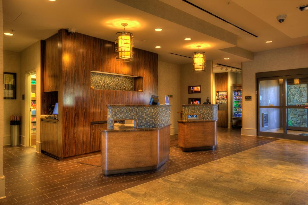 Courtyard Pigeon Forge