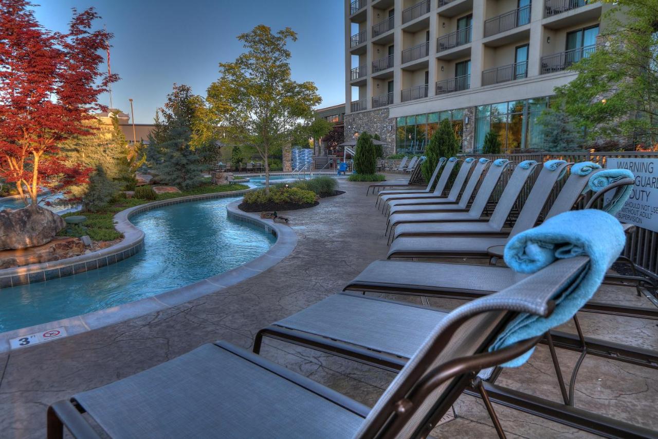 Courtyard Pigeon Forge