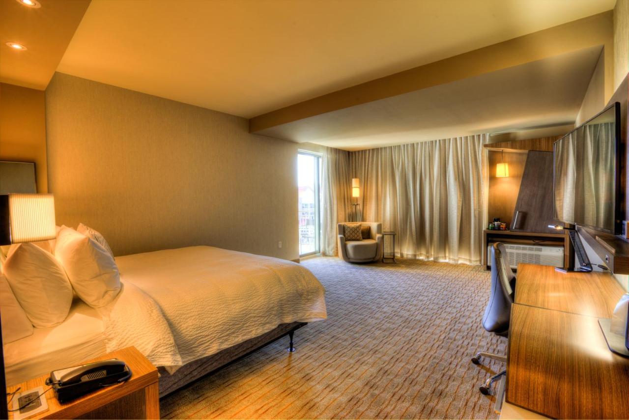 Courtyard Pigeon Forge