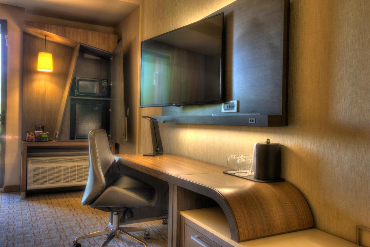 Courtyard Pigeon Forge